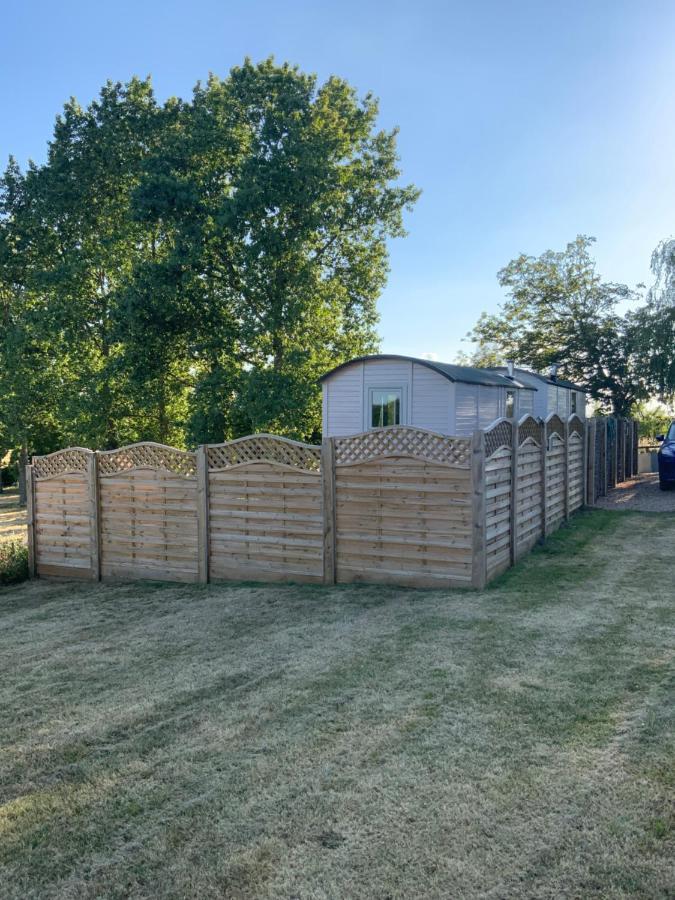 The Cosy Hut Villa Faversham Exterior photo